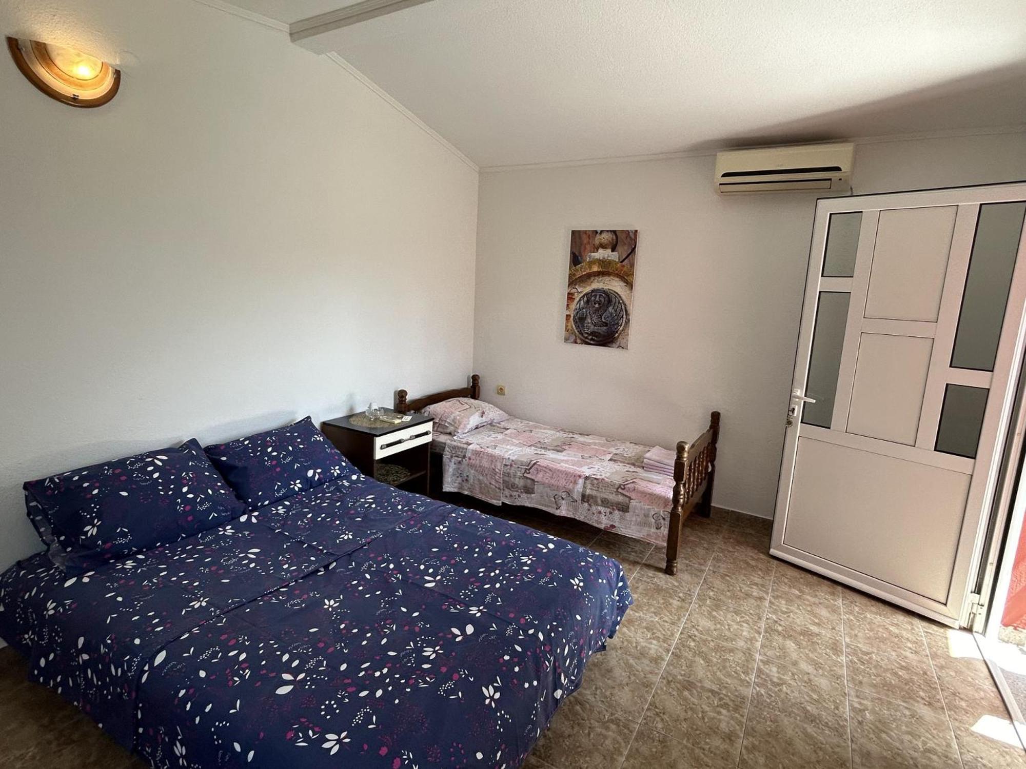 Apartments Todor บาร์ ภายนอก รูปภาพ